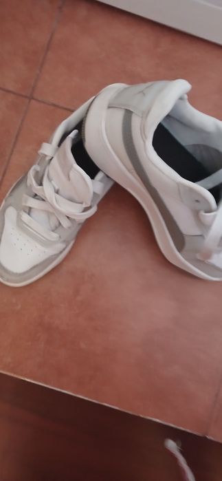 Кросівки кеди жіночі Puma Carina Street
код: 163746
Puma Carina Stre