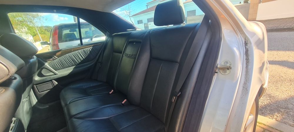 Mercedes-Benz E200 Gasolina (W210)