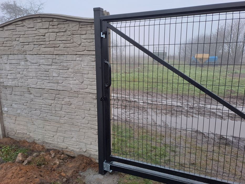 Ogrodzenie panelowe z  montażem Podmurowka betonowa