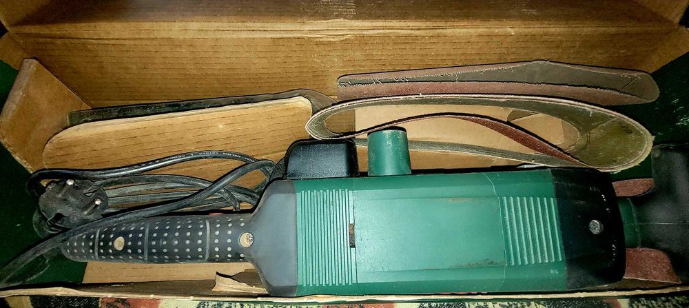 Lixadeira Bosch, pistola de pregos Makita, novos