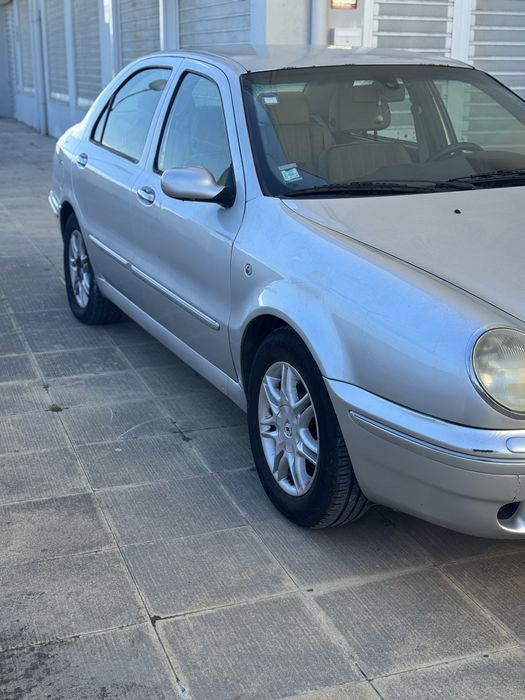 Lancia lybra 1.9 gásoleo 2002