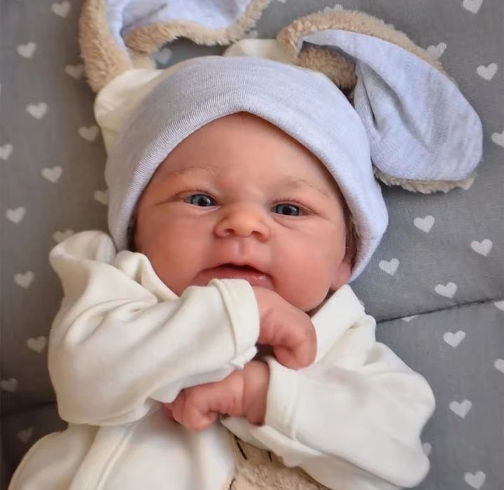 Polecam w promocji Weekendiwej  Cudowną winylową-silikonową Lalę Rebor