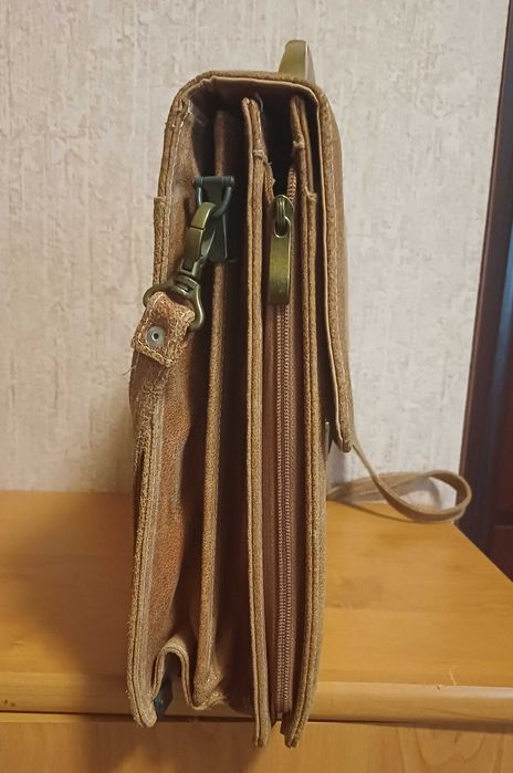 Шкіряний портфель / кейс для документів