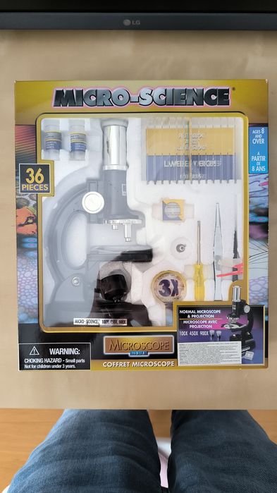 Microscópio para jovens