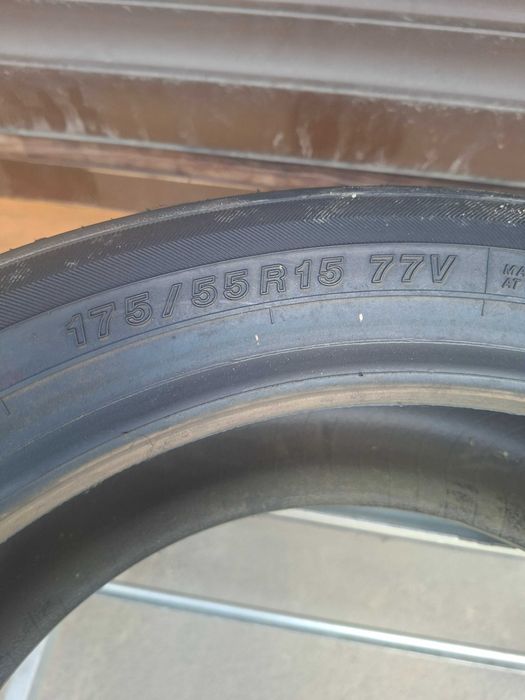 Шини Б/У 2шт 175/55 R15 77V  Yokohama.