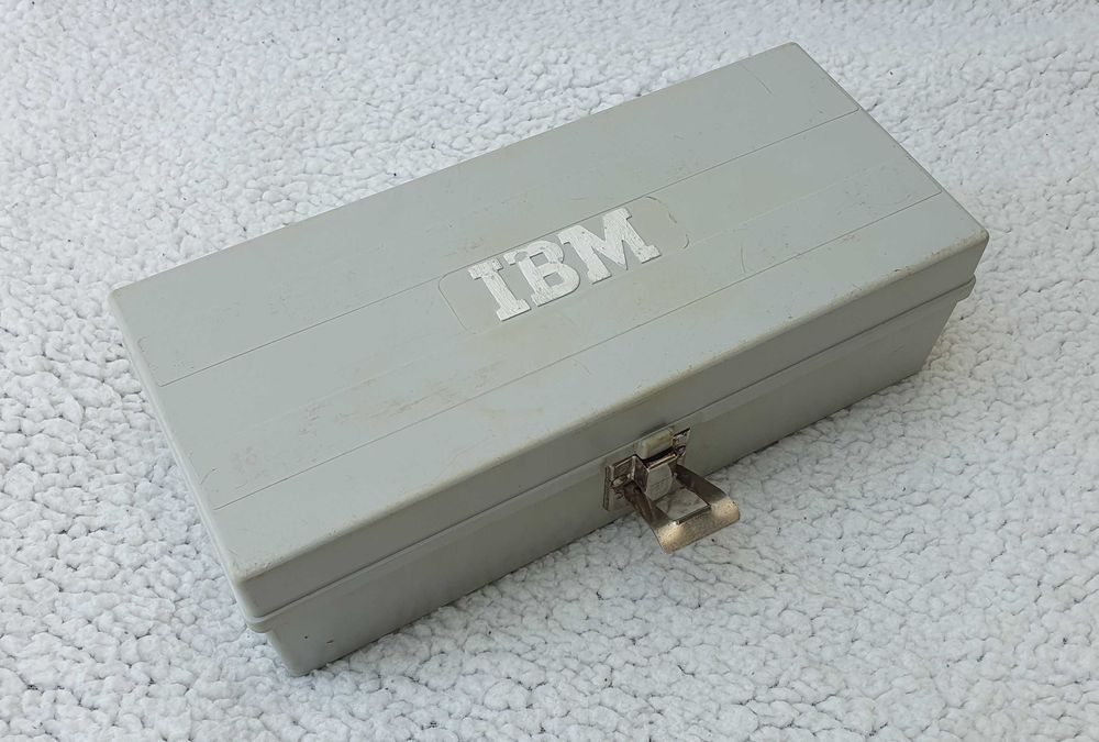 IBM - Caixa vintage, muito rara, para coleção