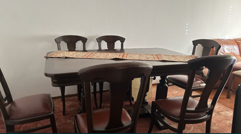 mesa 6/8 lugares + cadeiras