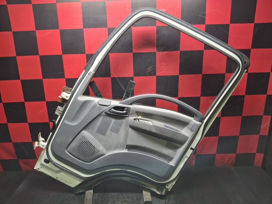 Porta frente direita ISUZU ELF (NKR8_)
