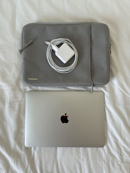 Apple MacBook Air 13” 2020