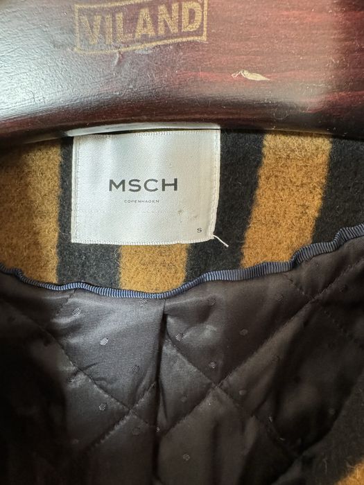 Пальто жіноче