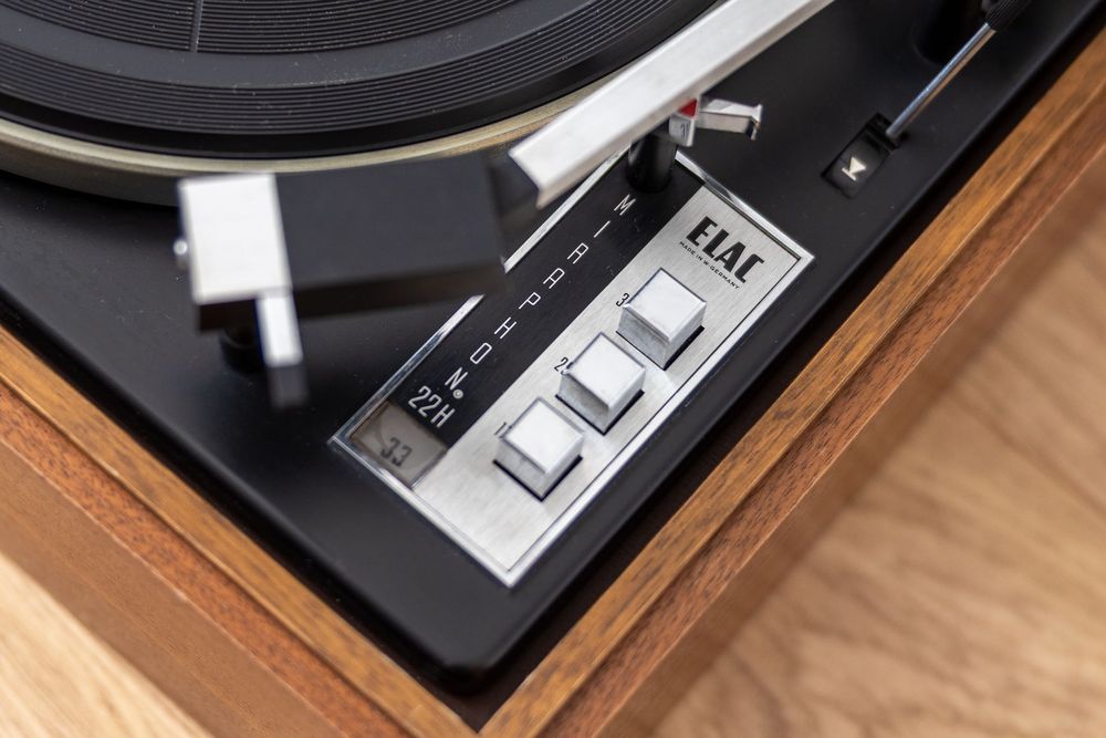 Gramofon Elac Miraphon 22H