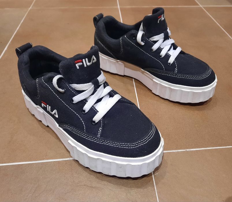Tenis pretos Fila n°38