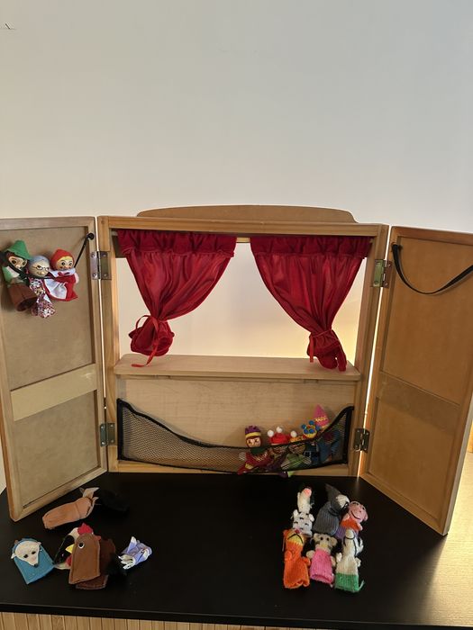 Teatro para crianças com fantoches