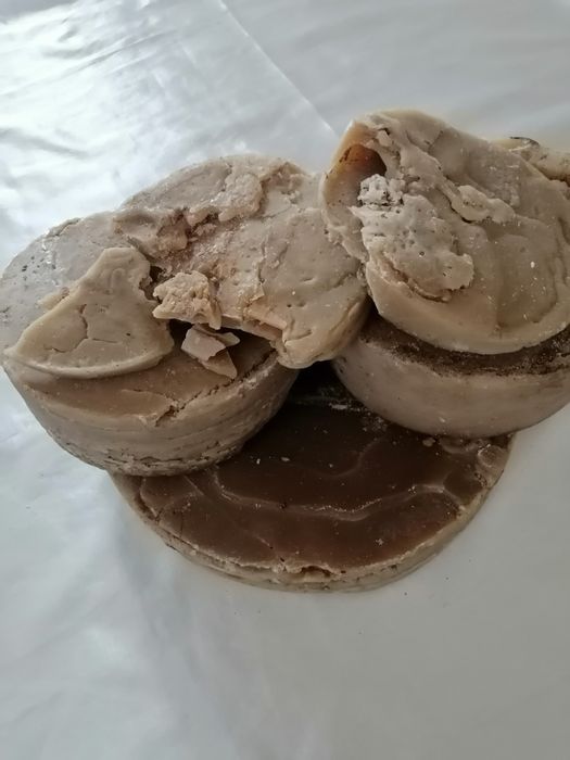 Віск бджолиний натуральний.