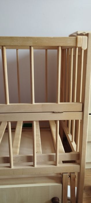 Ліжечко в ідеальному стані.