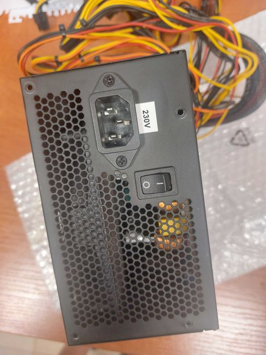 Zasilacz CHIEFTEC Smart GPS-600A8 600W