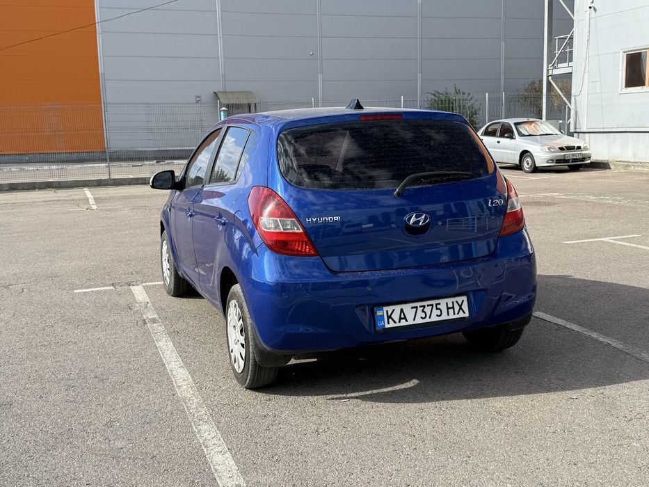 Huyndai i20 авто