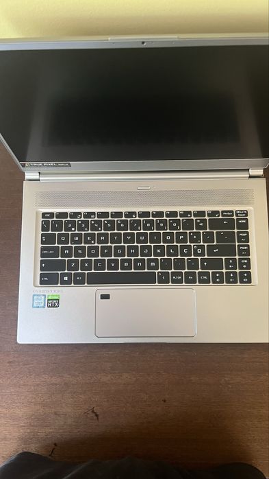 MSI Creator i9 / RTX 2070 8GB / 32GB RAM / 4K - Workstation Profissional