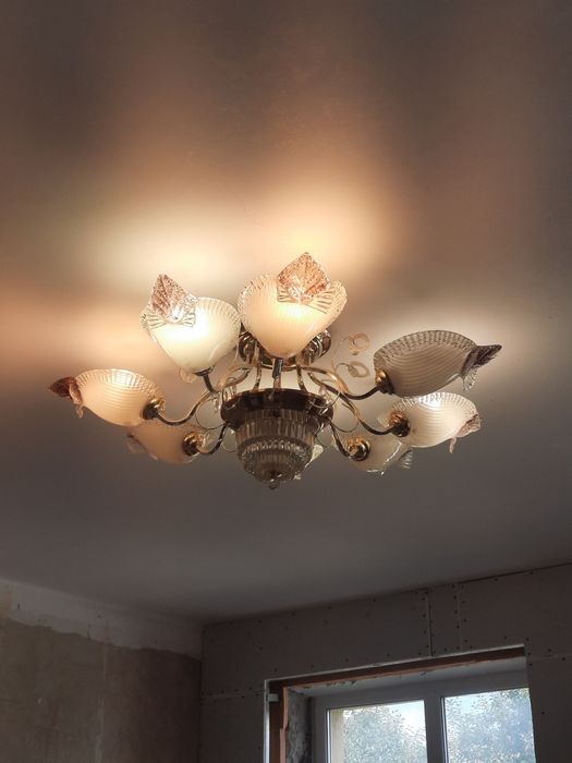 Люстра в зал (спальню)