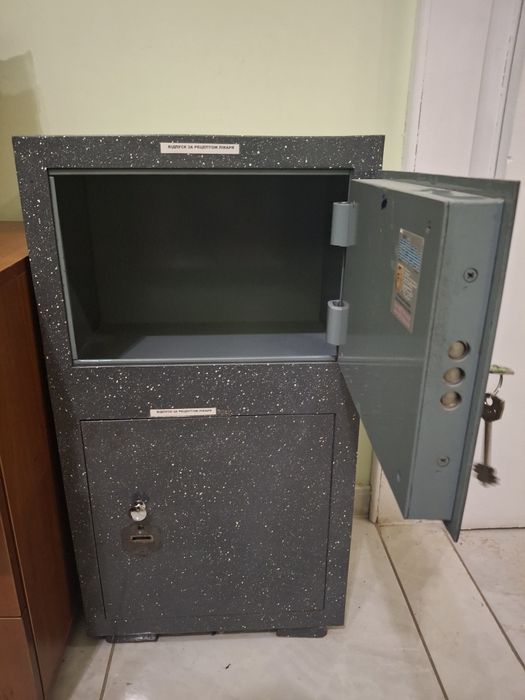 Сейф  бухгалтерський Дніпро