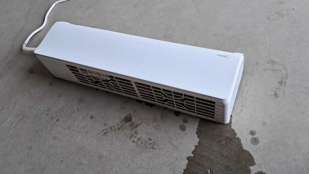 Продам кондиционер midea AG-24N8D0
