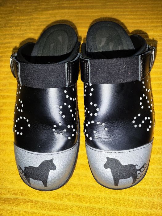 Buty Sweden Konik Dalarna Dalahäst klapki chodaki z ćwiekami nowe cudo