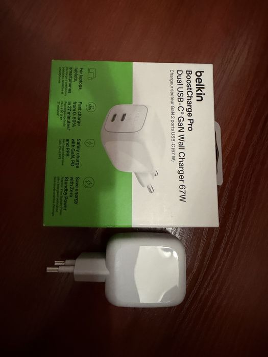 Зарядний пристрій. Зарядний блок belkin BoostCharge pro 67W.