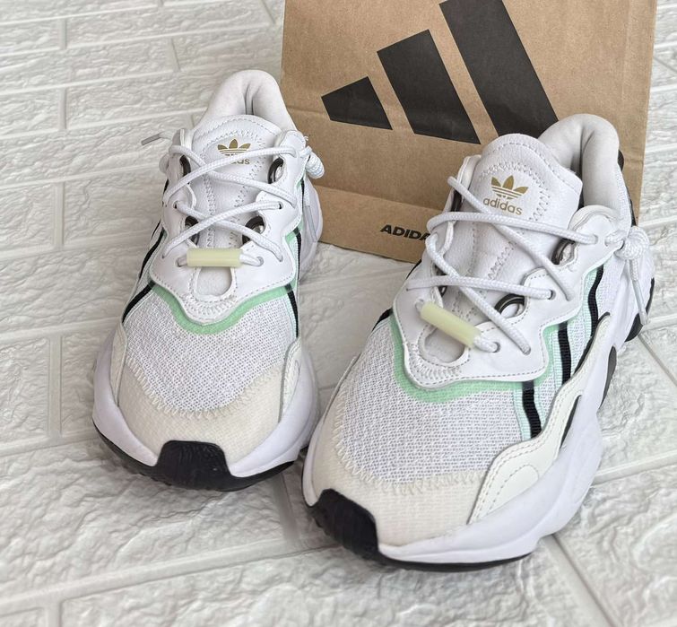 Кроссовки Adidas Ozweego. Размер 37,5.( маломерят)
