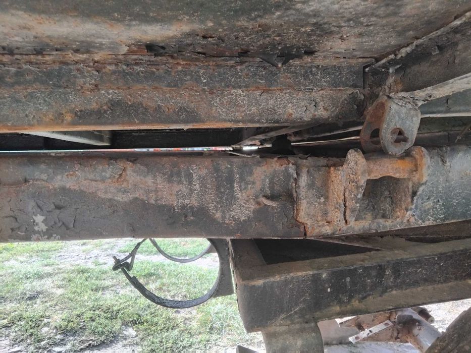 Przyczepa wywrotka 4 tonowa,zabudowa.