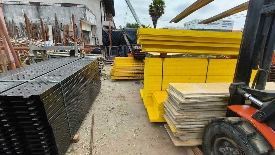 Painel Tricapa 2000 x 500 x 27mm Standard  Novo e usados