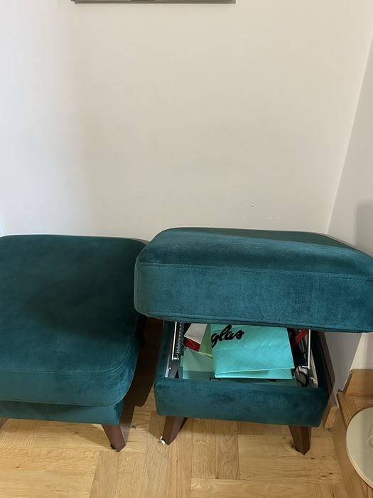 Zestaw welurowy - rozkladana sofa+2 pufy+3 pary zasłon