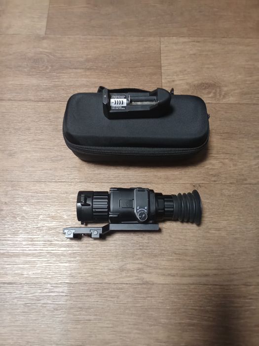 HikMicro  TH35 тепловізійний приціл