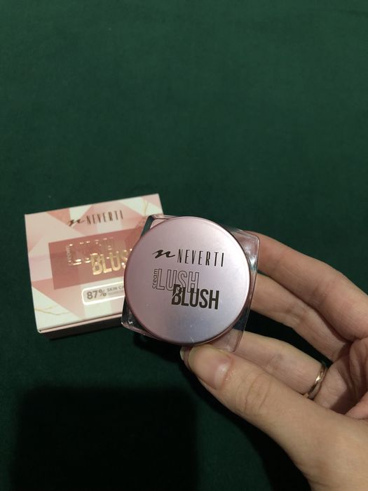 Кремові румʼяна від NEVERTI