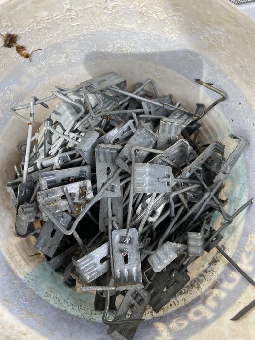 Spinki do dachówek dachówka spinka