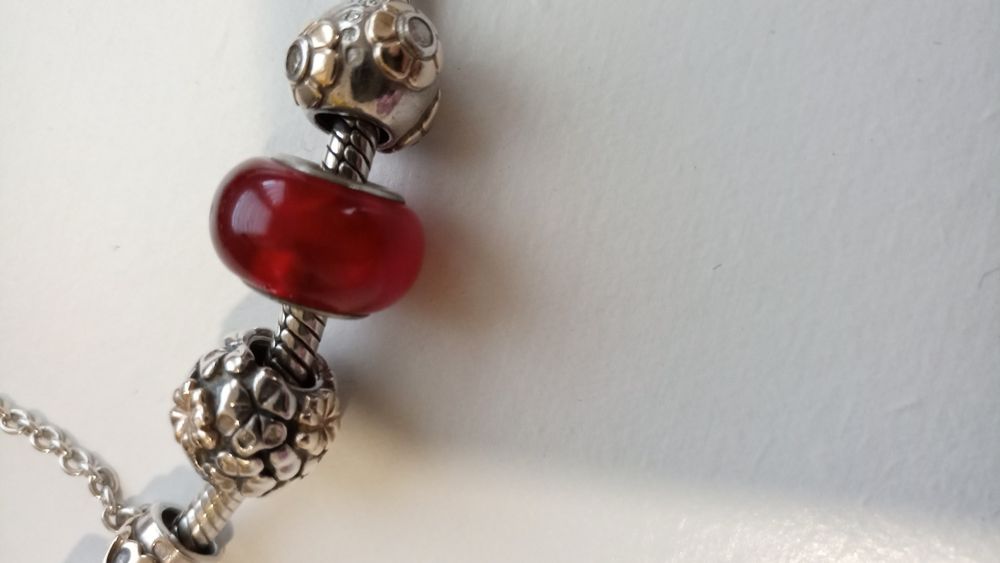 Pulseira e contas Pandora Ouro