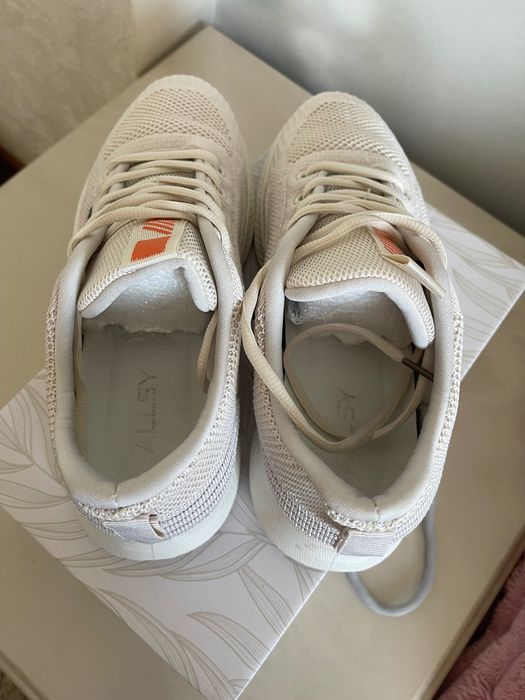 Кросівки жіночі, нові, new balance