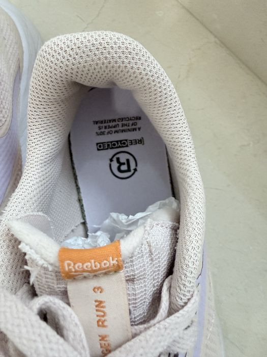 Продам кросівки Reebok