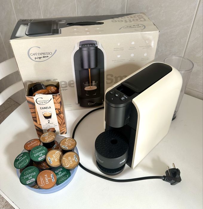 Cafeteira Pingo Doce com ~30 capsulas