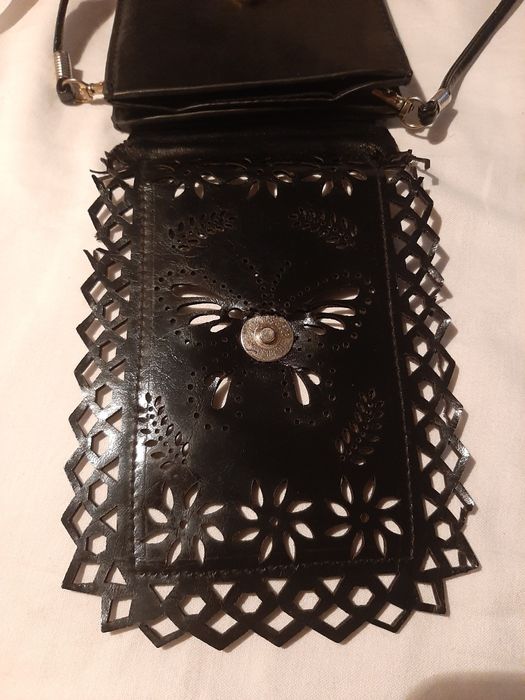 Torebka  czarna , Young , sakiewka skórzana