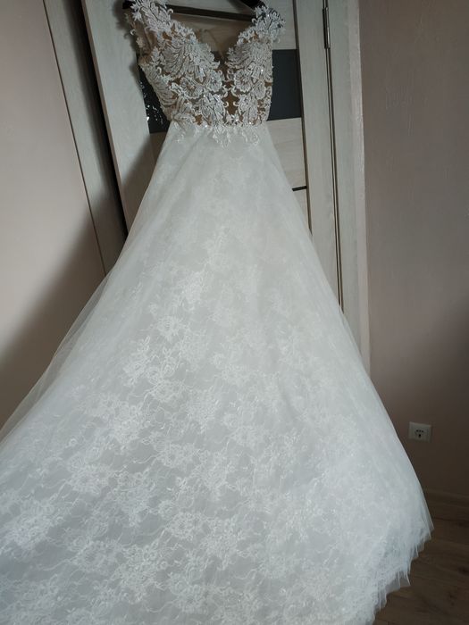 Сукня весільна 38 розмір