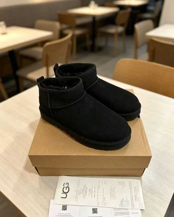 UGG / brązowy 39