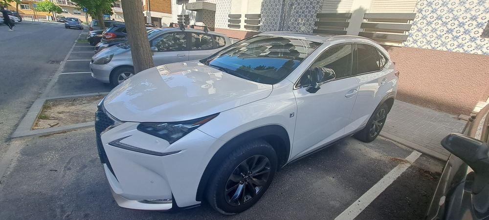 Lexus NX300H F Sport - Topo de gama