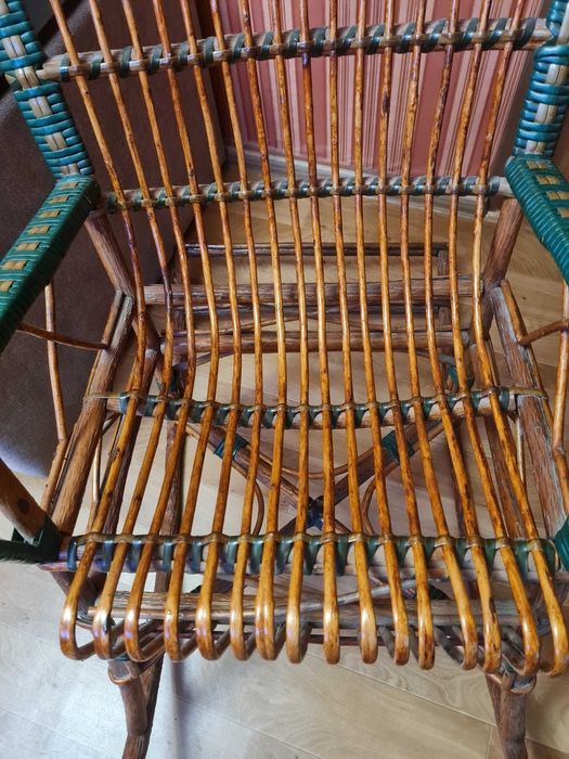 Кресло-гойдалка з лози