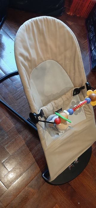 Espreguiçadeira baby bjorn