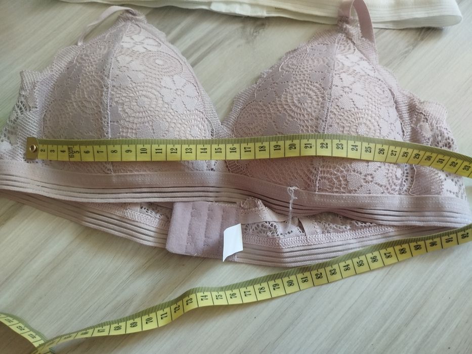 Biustonosze nowe 2 szt  L