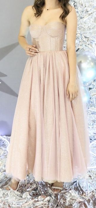 Продам випускну сукню