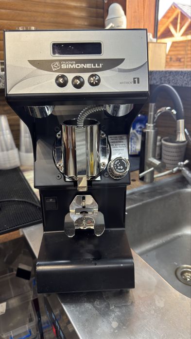 Кавомолка Nuova Simonelli Mythos One