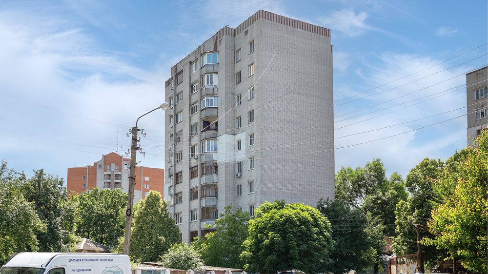 3 кімнатна 78,6 кв. м Центр міста вул. Мазепи район Круг, цегляний будинок, готова до ремонту 3 поверх