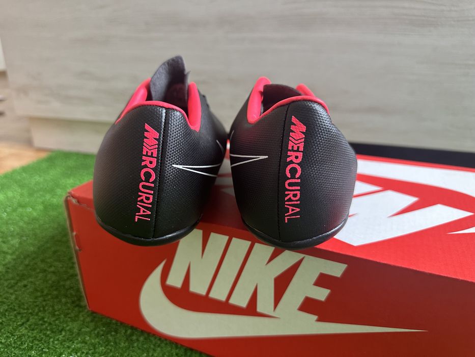 Футбольные сороконожки футзалки Nike Mercurial 40р новые найк