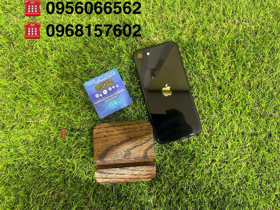 iPhone SE2022 Black .(айфон SE2022)